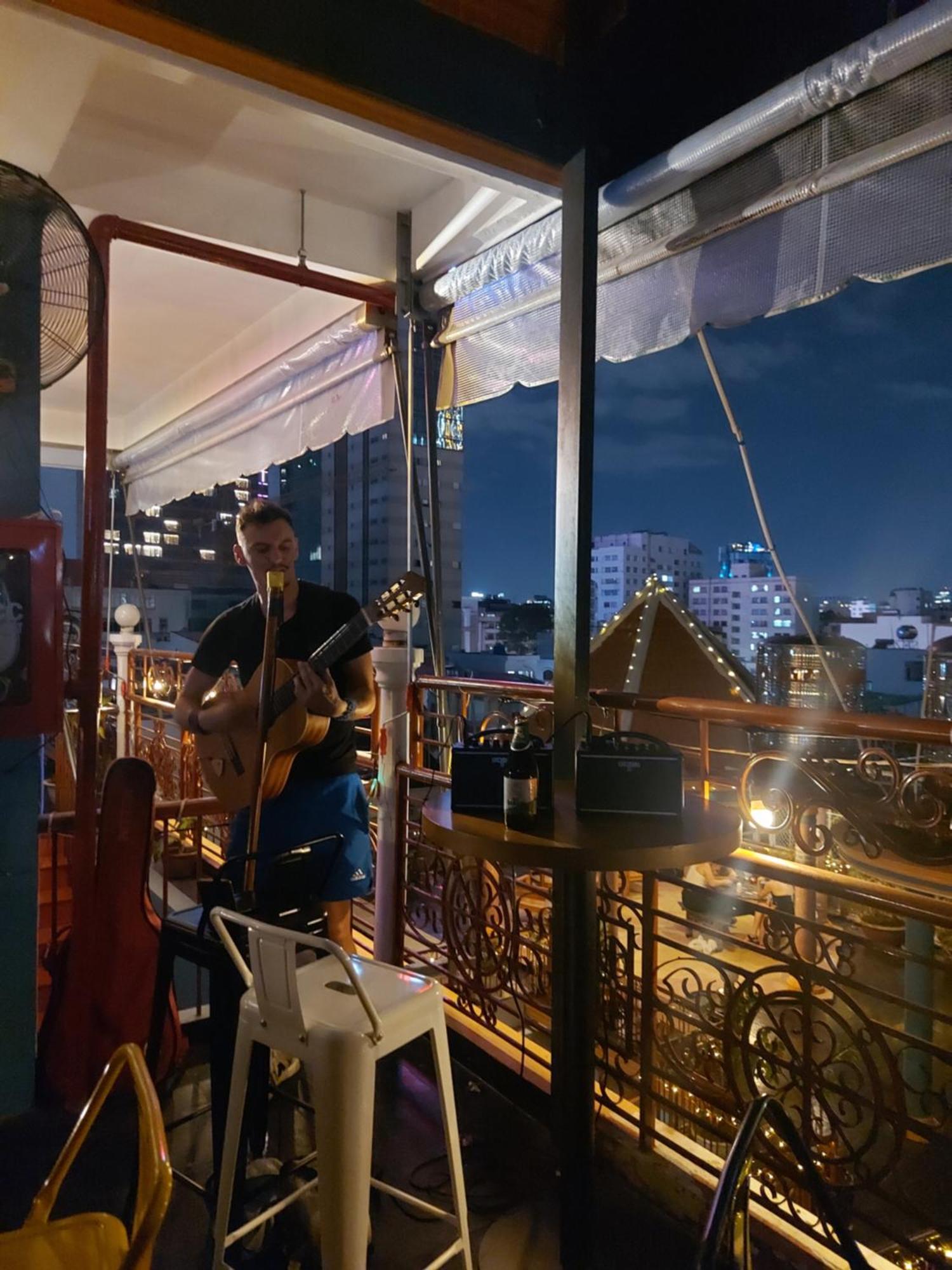 Saigon Rooftops Hostel Ho Chi Minh-staden Exteriör bild