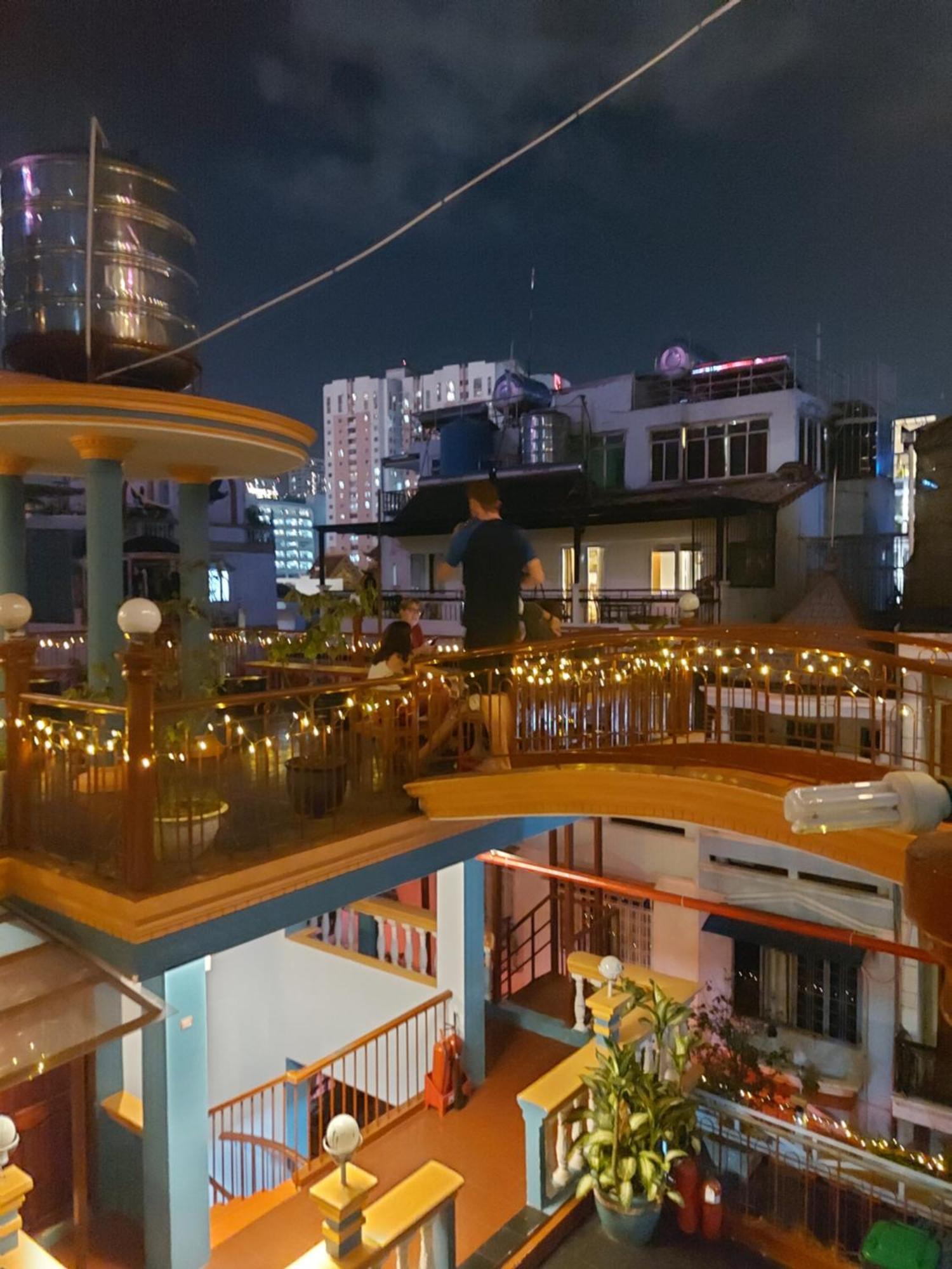Saigon Rooftops Hostel Ho Chi Minh-staden Exteriör bild